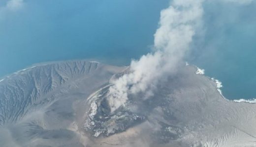 27525-gunung-anak-krakatau