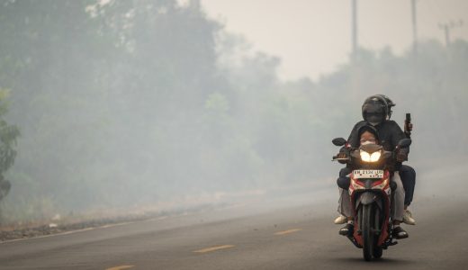 51557-kabut-asap-kalsel-kabut-asap-di-kalimantan-selatan