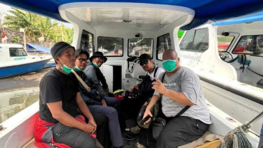 71174-lima-jurnalis-hilang-di-sekitar-gunung-anak-krakatau