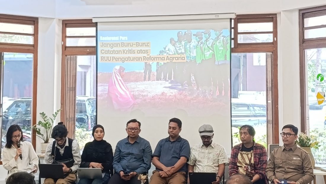 73262-konferensi-pers-aliansi-gerakan-reforma-agraria