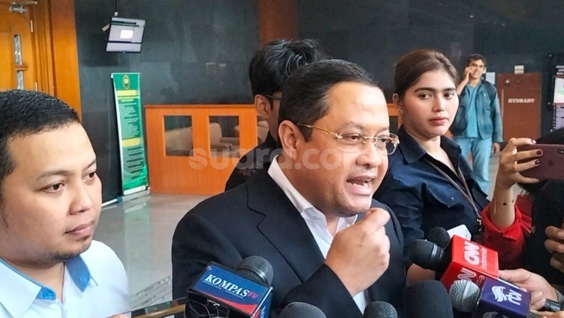 76564-kuasa-hukum-eks-menteri-perdagangan-thomas-trikasih-lembong-alias-tom-lembong-ari-yusuf-amir