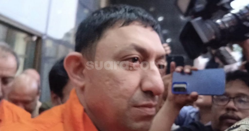 77458-tampang-fahd-a-rafiq-resmi-pakai-rompi-oranye-usai-kena-ott-kpk