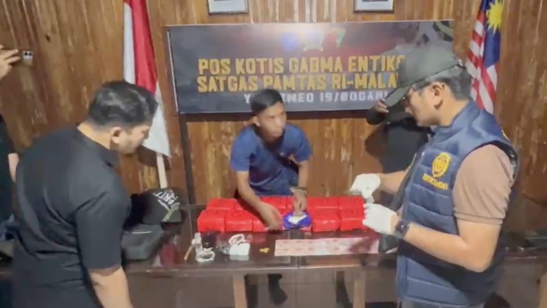 82255-sabu-dalam-teh-china-di-entikong