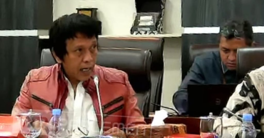 98694-wakil-ketua-bam-dpr-ri-adian-napitupulu