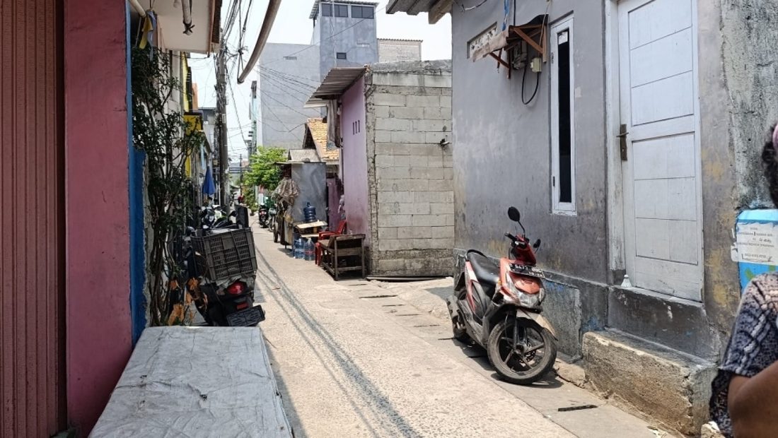 66789-aliran-air-di-jalan-f-rawa-badak-jakarta-utara-mati-selama-dua-minggu-dan-merugikan-warga