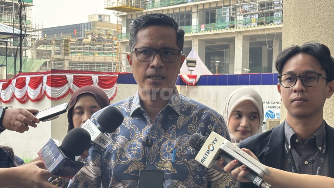 68810-pengacara-febrie-adriansyah-febri-diansyah